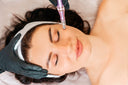 Micro-Needling für Gesicht & Hals